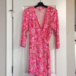 Lilly Pulitzer pink romper - size L in EUC